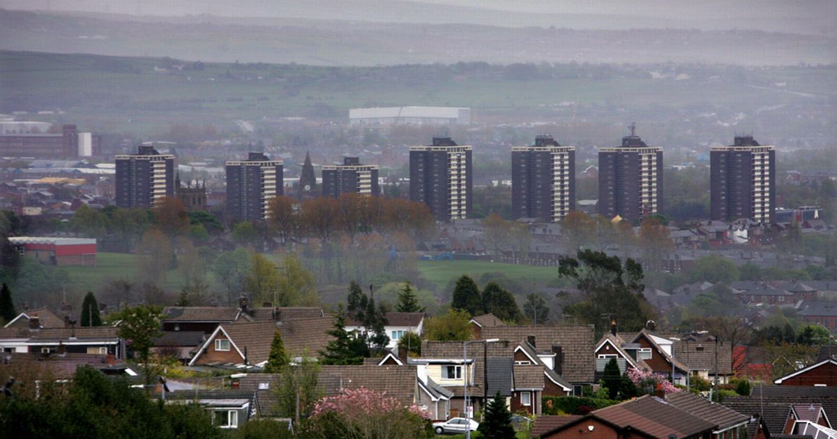 fabio_vanorio's tweet photo. Amazing Aerials of Oldham.
#oldham #aerials #tvaerials https://t.co/zCPRnu5p0p