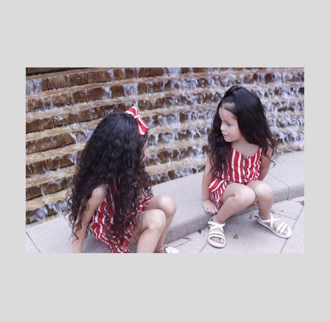 charmingbabess's tweet photo. In the life of two fashionistas! Dressed in our ❤️ Callie Romper ❤️ #charmingbabes https://t.co/jxSdSBRnKk
