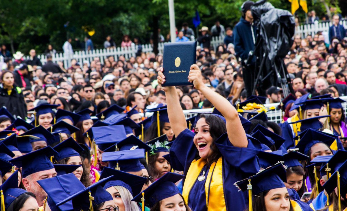 As a university pioneering new ways of learning and building community, @EdDiveHigherEd recognizes UC Merced for boosting social mobility. bit.ly/2Xzzj6X