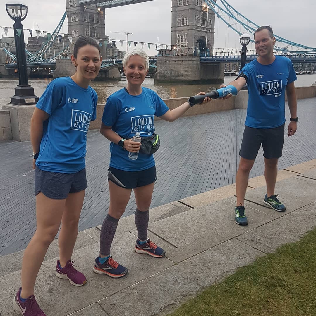 Jackie8's tweet photo. When you're training for big endurance events, it's early mornings/punishing training that need the biggest cheer (not race day). Up at 4.40am, today ran a 1/2 marathon before 8am. Thanks @TheLondonRelay for the view, energy & inspiration. #grateful #fiveyearsclear #running https://t.co/rHFsE2fURH