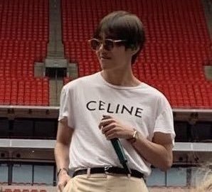 bangficts's tweet photo. 🚫NSFW🚫 taekook/vkook au: 

where university topper jungkook receives  surprise gifts for his birthday. But what if the "gifts" were in fact customized nudes from his new and oh so hot art professor Taehyung and got paid by jungkook's best friend jimin. https://t.co/mzQ1sSREqT