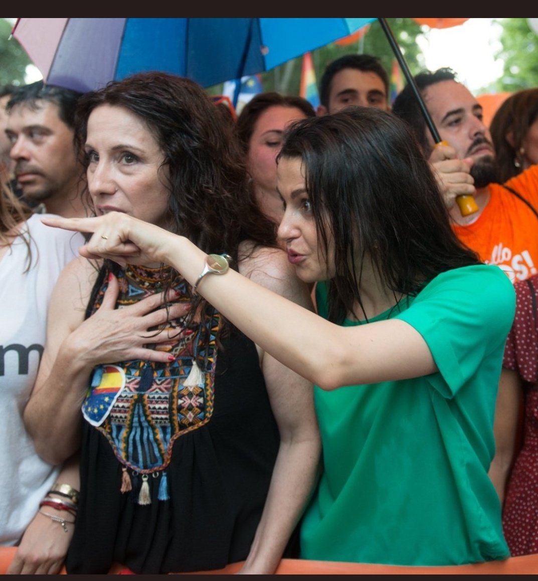 victordebenido1's tweet photo. SINVERGUENZA @InesArrimadas
Esta es la cara del SADISMO Y LA PROVOCACION
RT QUE SE VEA
#ArrimadasDimision #ARRIMADASMONTAPOLLOS #PoliticosReunidosARV
#FelizMartes #9DeJulio #Wimbledon #BuenMartes #OrgulloARV #OrgulloLGTBI #Orgullo2019 #Orgullo #Orgullo19 https://t.co/cjzIpEYu1L