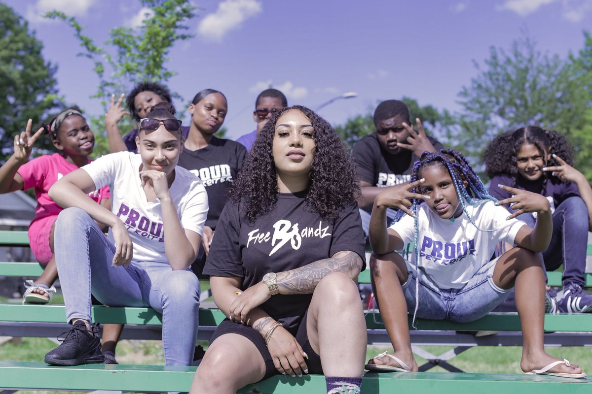 ProudDetroiter's tweet photo. How cool are the kids in @menamahone video wearing Proud Detroiter? 🥰🥰#freebandz #prouddetroiter #michigan #detroit https://t.co/cvM6HzSLKf