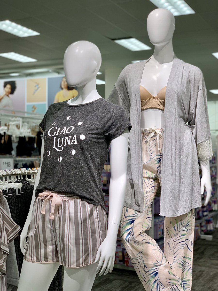 Ciao Luna! 🌝✨ #Target #T1375 #flagship #styling #merchandising <a href="/PetzoldAshley/">Ashley</a> <a href="/Adam_Reiter/">Arbitrum Now</a> <a href="/JenieBrisson/">Jenie Brisson</a> <a href="/MurrayWWilliams/">Murray</a> @VML_Dan