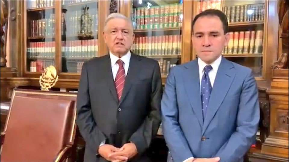 Inc_overdose's tweet photo. Cuando te toca exponer la parte del compañero que no llegó a clases. 🤦🏽‍♂️ https://t.co/ey64cvM0LN