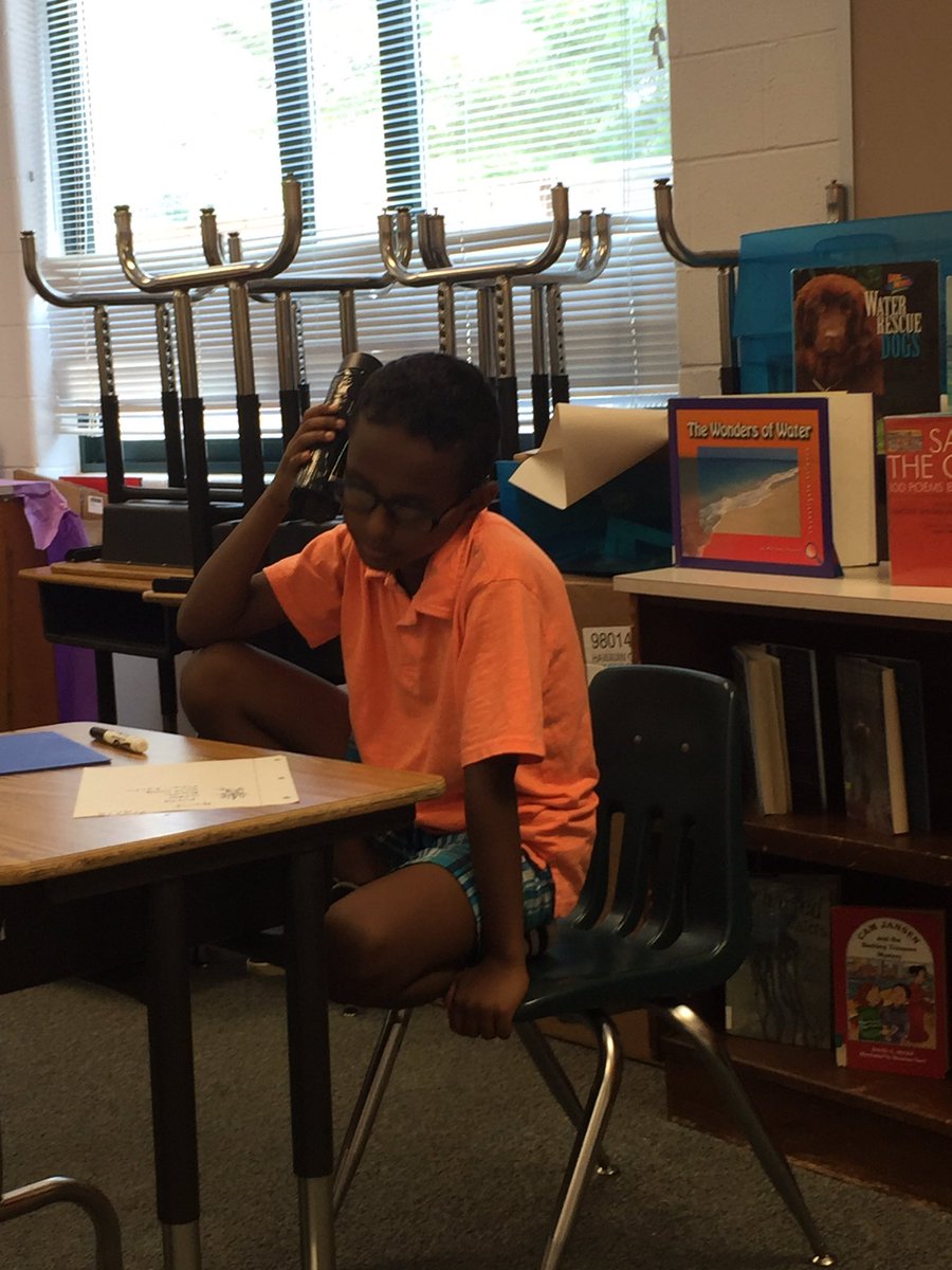 HWES_MrsEpps's tweet image. Scientists using only their sense of hearing to predict the contents of their mystery tubes @HuntersWoodsES #youngscholars #summersciencefun #thinklikeascientist