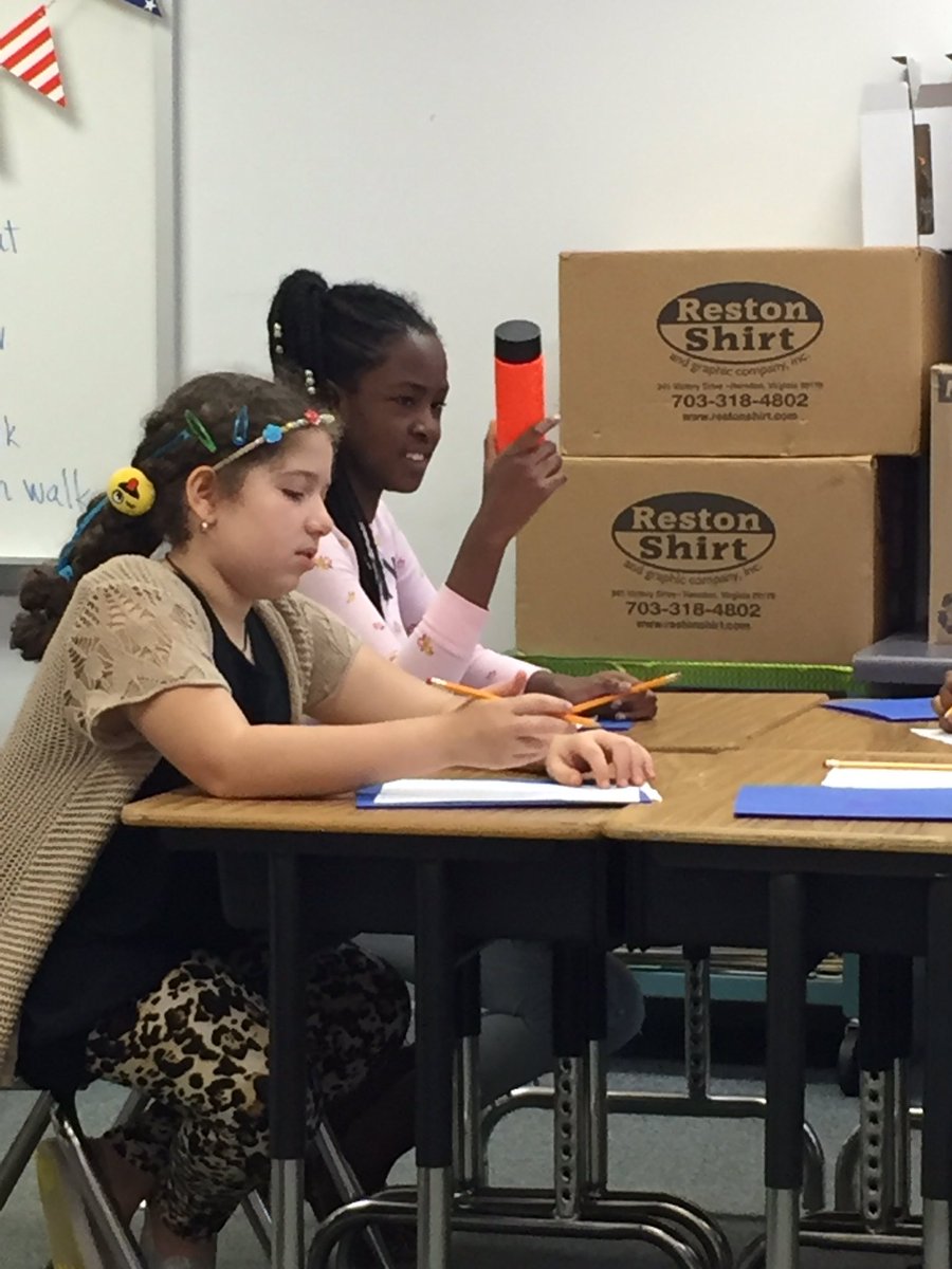 HWES_MrsEpps's tweet image. Scientists using only their sense of hearing to predict the contents of their mystery tubes @HuntersWoodsES #youngscholars #summersciencefun #thinklikeascientist