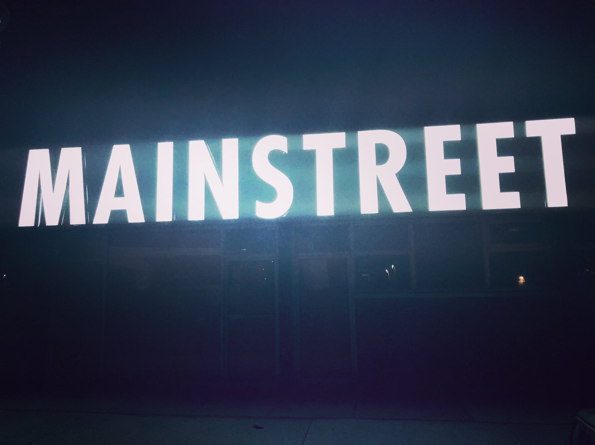 LEDProsCa's tweet photo. We literally lit up #Mainstreet๐
#LEDPros #LED #Pros #ChannelLetters #Signs #Signage #MadeInCanada #MadeInEdmonton #Alberta #YEG https://t.co/poP7LGcxtc