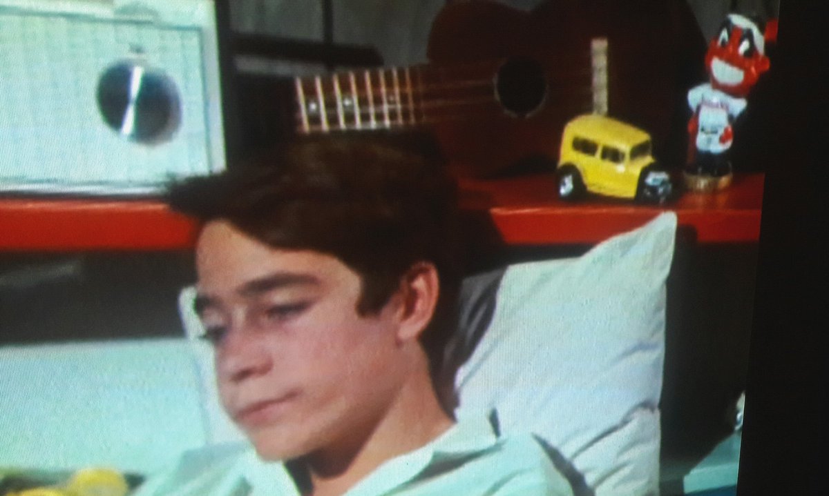 davidcwelker's tweet photo. So apparently Greg Brady was a @Indians fan. Far out! Yes, #RallyTogether https://t.co/TGUmBrW7J3