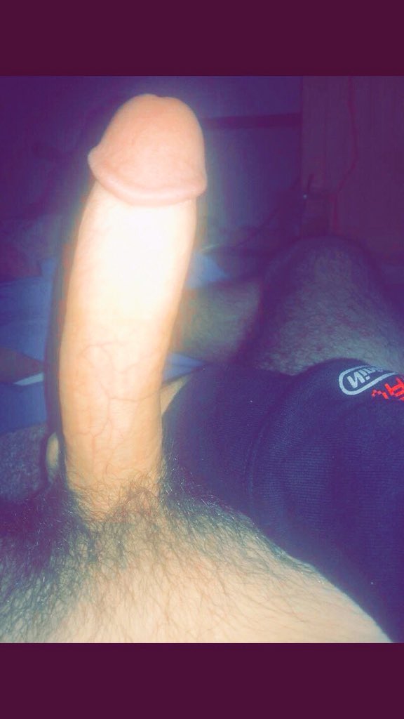 BrandonChaseXXX's tweet photo. Something for my new followers to show some appreciation there’s tons of content cuming soon ; ) #me #nude #bigdick #hung #emo #pornstar https://t.co/eKYlZyZCri