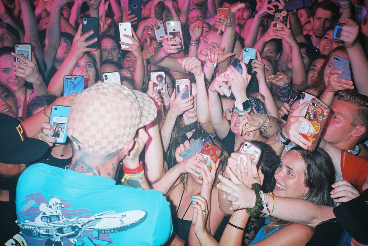 iamblackbear's tweet photo. cant wait for europe https://t.co/raYWZxc8e2