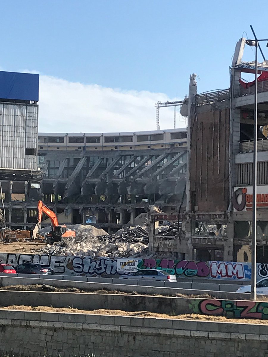 Hurtado_Hurti's tweet photo. Da cosa ver así el Calderón. https://t.co/104yVv7yC5