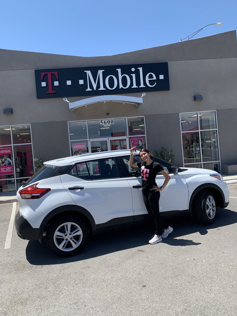 After 3 years of struggling without a car, finding rides, walking to and from work, Ashley finally gets her very own car!! I’m super proud of her and her hard work!! This is what this job is about! #PassionForOurPeople #WorkHardPlayHard @WirelessVision @thatsammori @SouthwestGav