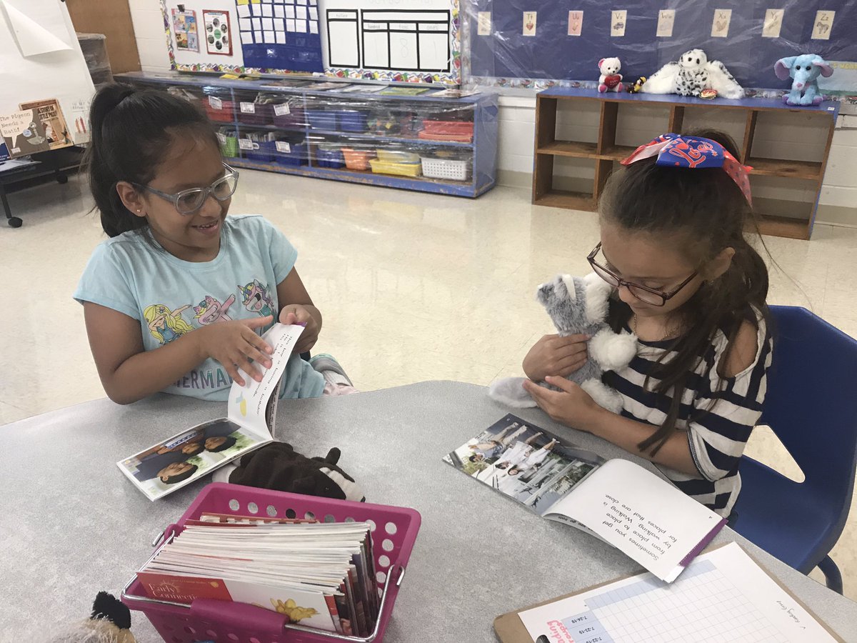 asolimin's tweet photo. ENL Summer School Fun - Stem Project with marshmallows and toothpicks.  What can we make? Reading to furry friends and solving math puzzles.  Thank you to Marcos CHS student for helping out in our program! https://t.co/CU0MhIuEpT