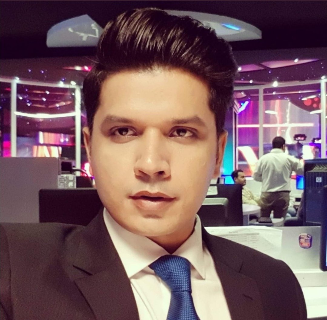 ShahNafisa's tweet photo. Very tragic incident of shooting down of a young TV anchor #MureedAbbas &amp; friend #Khizer in #Karachi.  Journalists continue to be vulnerable to intimidation and attacks. My thoughts and prayers are with the bereaved. https://t.co/Nyz03pRas1