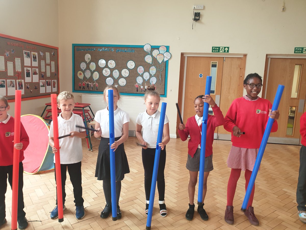 AcerCottingley1's tweet photo. The children had so much fun in their first ever Y5 music lesson with Mr G. It was such a pleasure to watch! @AspenCottingPA https://t.co/PcxYTH3lQR