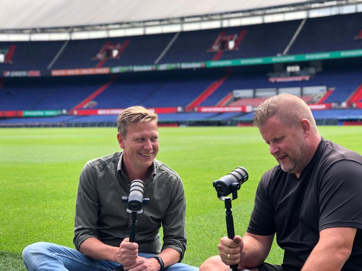 EtienneVerhoeff's tweet photo. Morgen komt er een nieuwe aflevering van de podcast TeeTalks online. Deze keer een gesprek met @erwinbeltman. Grasmeester in de Kuip maar een verleden in de golfwereld bij de Haagsche. Abonneer alvast in iTunes en Spotify. #golf #golfpodcast https://t.co/a5Ga20CbzR
