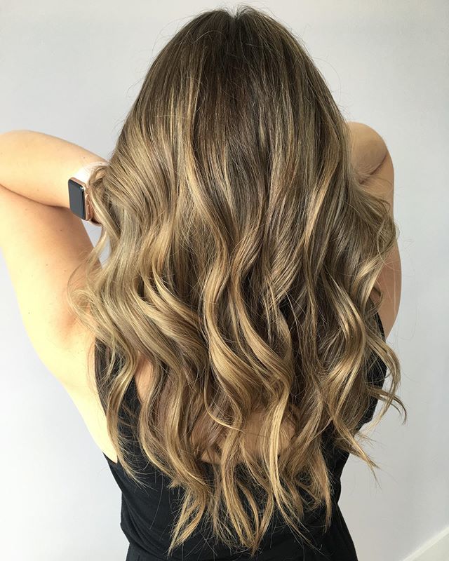 hillsbowtique's tweet photo. Bright and beautiful 😍instagram @cassiamacdonaldhairstyling 🎀
•
•
•
#hairstyle #hairstylist #hair #hairgoals #hairofinsta #hairoftheday #instahair #licensedtocreate #behindthechair #makeupartist #hairenvy #modernsalon #longhair #behindthechair_com #hairoftheweek #olaple… https://t.co/mpydEBYbIN