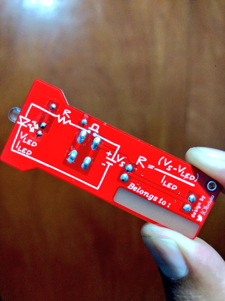 IObrizio's tweet image. #Flashlight 🔦

#icansolder #diy #kit