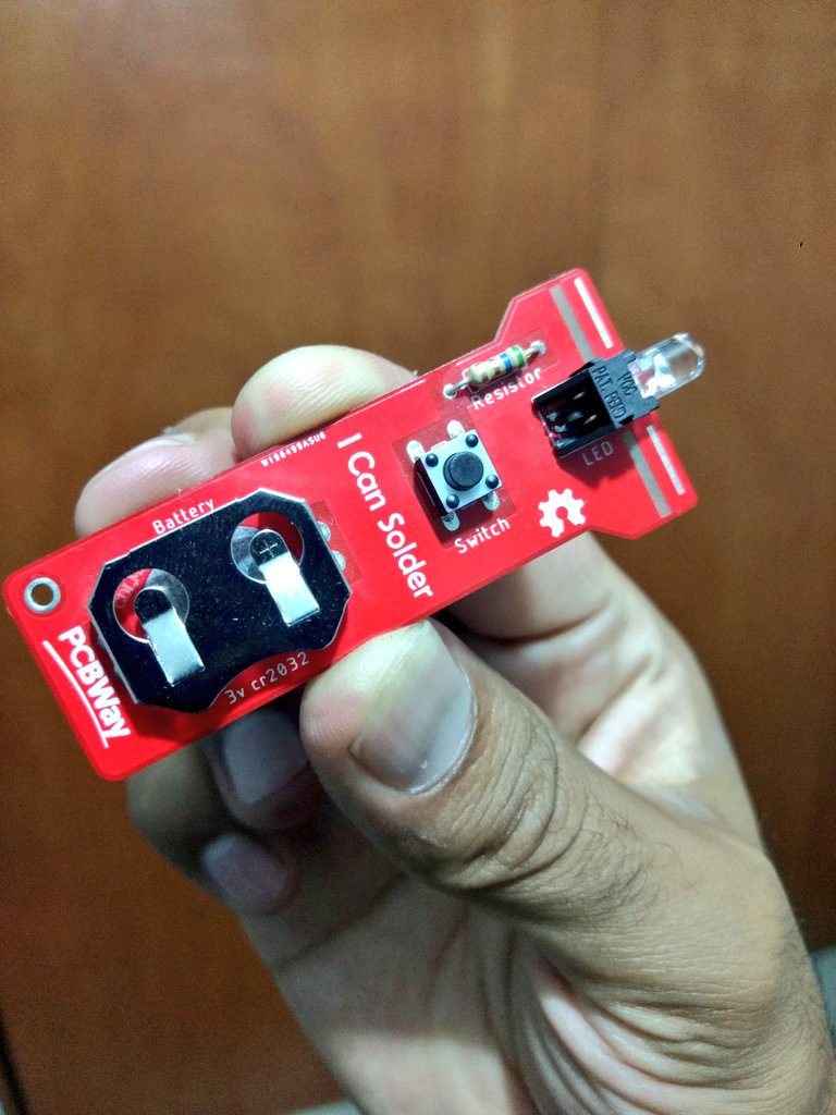 IObrizio's tweet image. #Flashlight 🔦

#icansolder #diy #kit