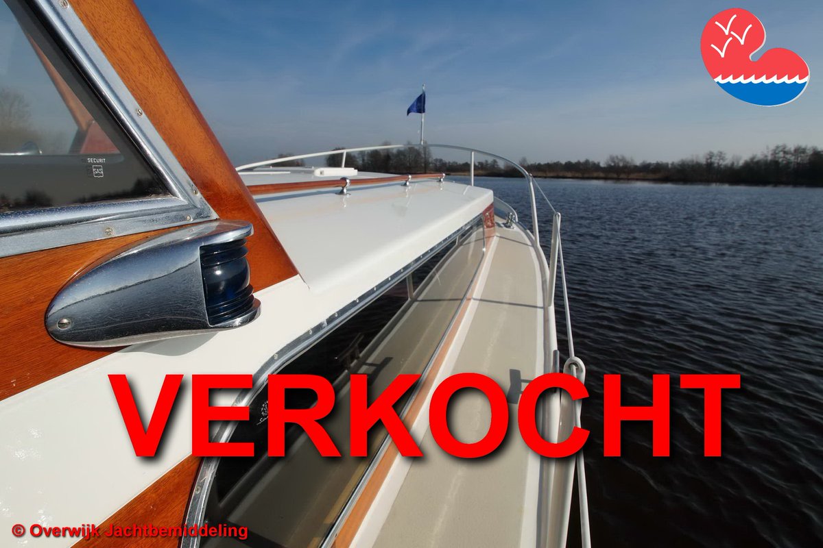 Homme_Overwijk's tweet photo. Mooie schepen worden snel verkocht. De Super Favorite 940 gaat naar klanten uit Dordrecht. Ze hebben plechtig beloofd het schip net goed te verzorgen als de oude eigenaar dat heeft gedaan. https://t.co/xgYApt5m1G