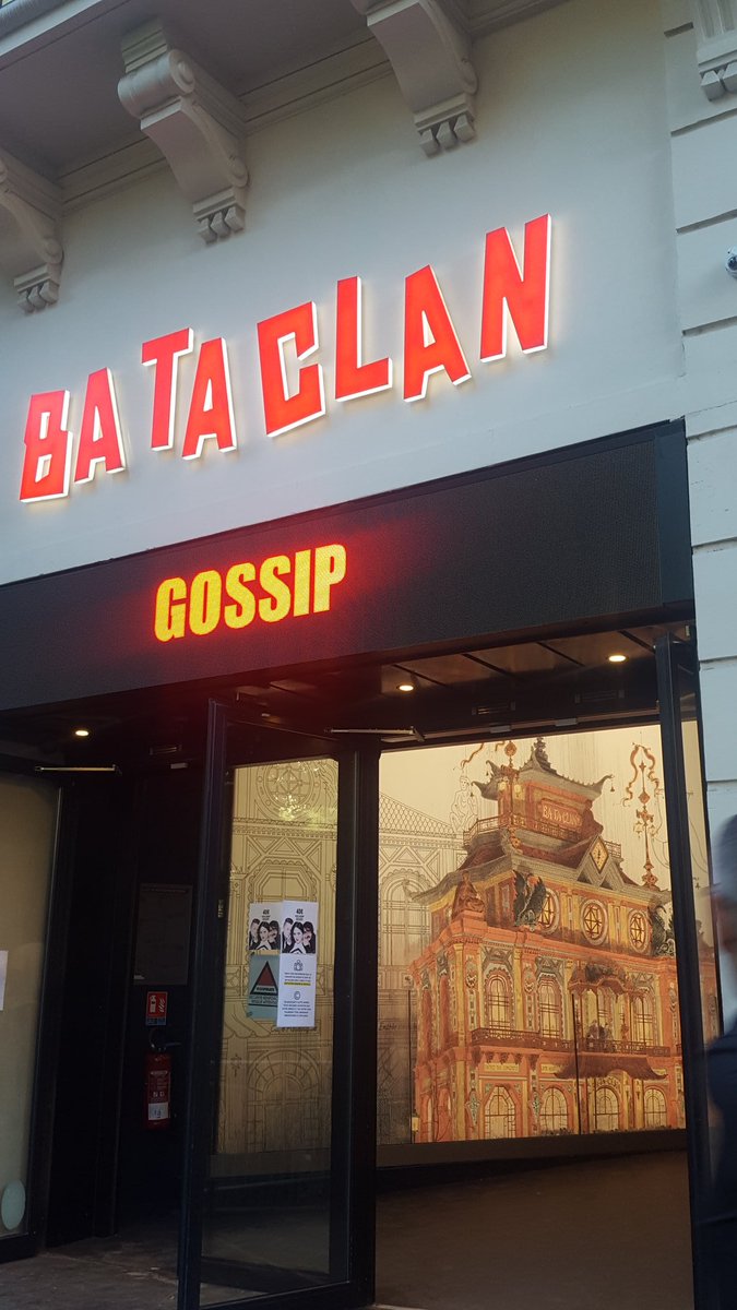 LaurePressac's tweet photo. Parce qu'il faut revenir. Parce que la musique doit gagner. Parce que @GossipMusic saura les faire taire. J ai mis plus de 3 ans à revenir. Parce que ce n'est pas évident, mais qu'il le faut. Rebonjour @bataclan_. #inmemoriam #necmergitur https://t.co/mPkd1USPud