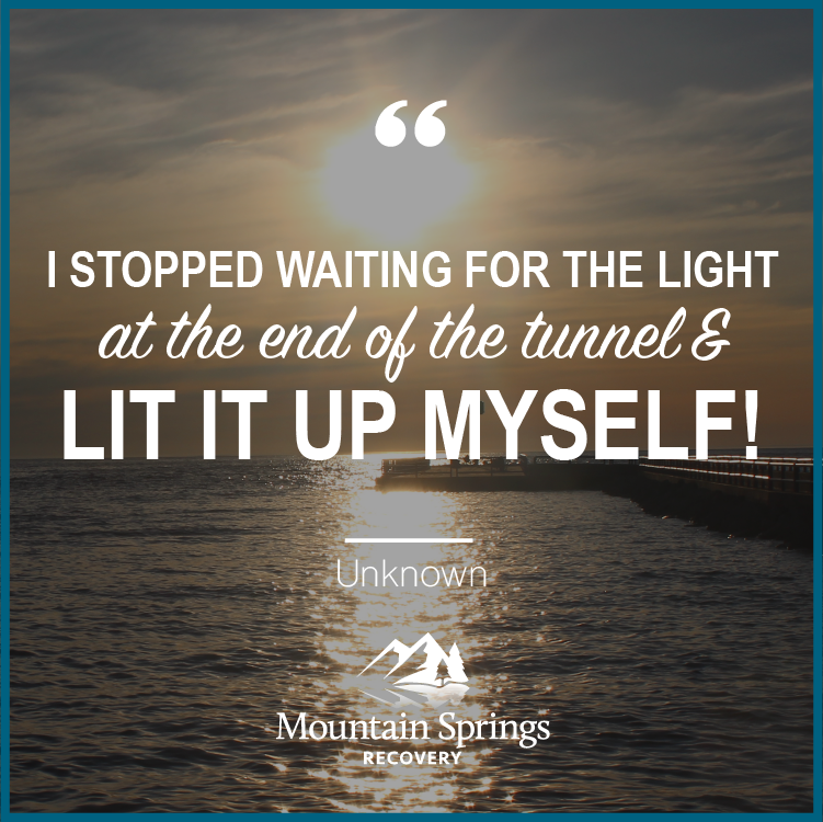 RecoverySprings's tweet photo. ☀️🏔️Do not wait for things to change, make the change yourself &amp; shine! ☀️🏔️ https://t.co/N3wyYsQmOy