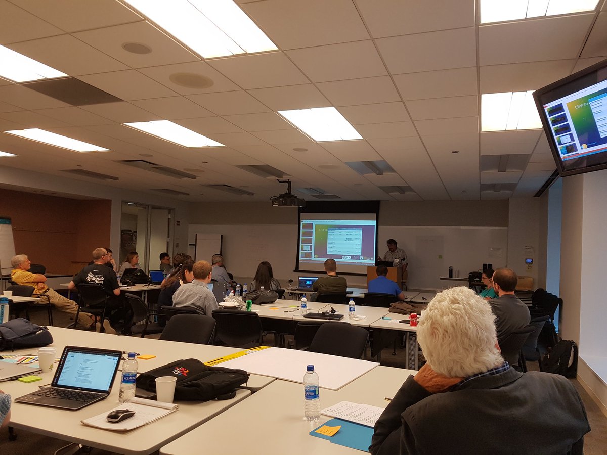 beppeaceto's tweet photo. Talking about @ihome_set @BOINCworkshop #IBM #boincworkshop https://t.co/NJFeDDlIU8