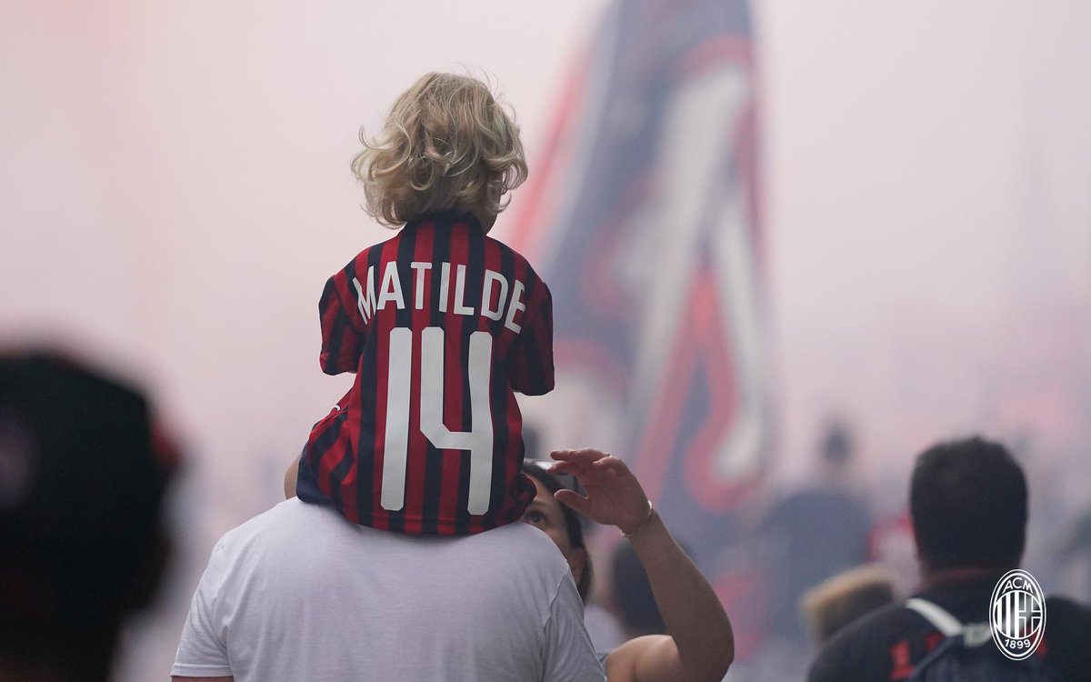 acmilan's tweet photo. 📸 Getting back in the groove takes hard work 👊🏼
📸 Inizia la stagione rossonera: #ForzaMilan! 👊🏼 https://t.co/8pEkEsQ49m