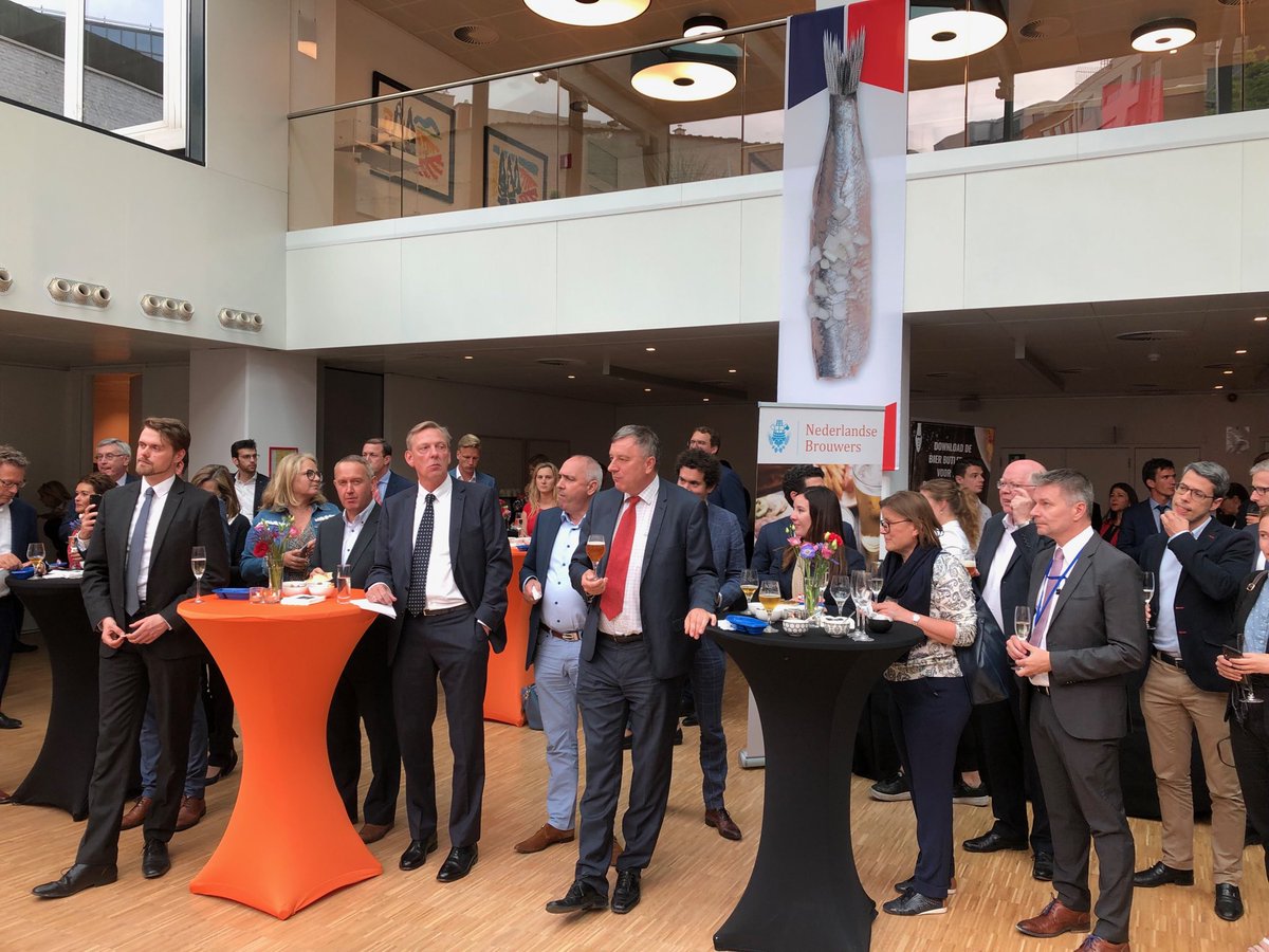 glandheer's tweet photo. Op #haringpartij op de PV Brussel kennisgemaakt met relevant netwerk in agro- en landbouwsector. https://t.co/pSKvMx31rp