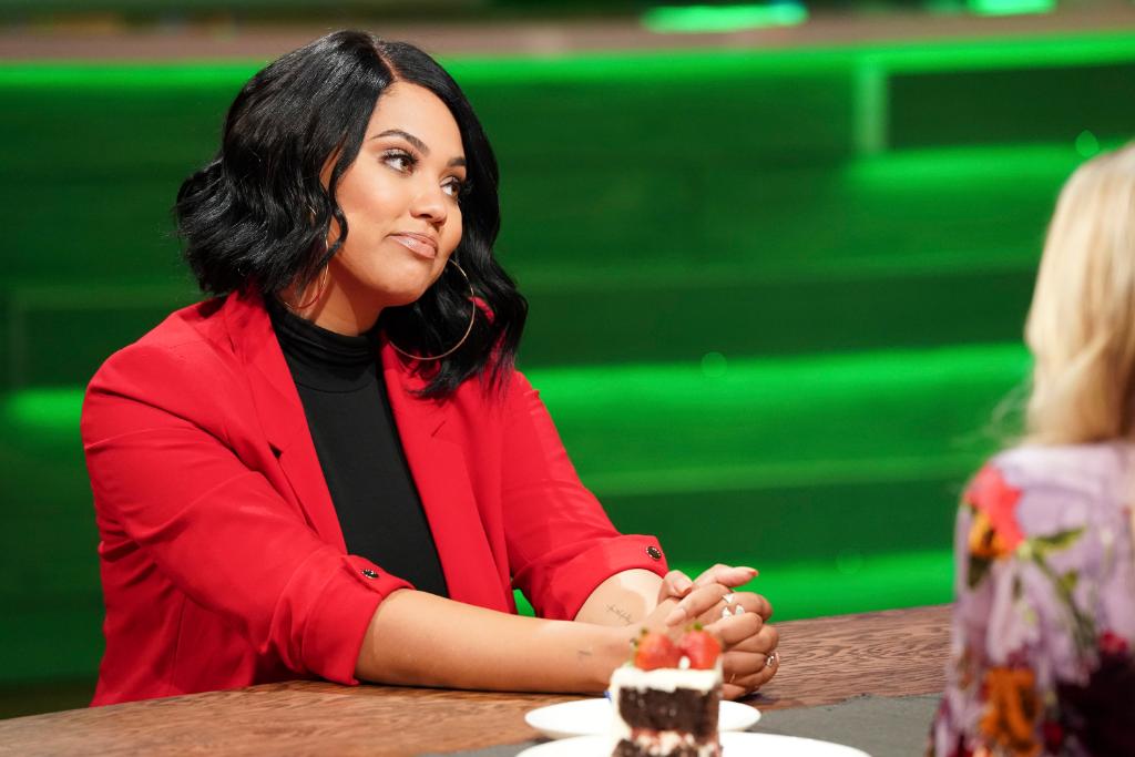 FoodFightABC's tweet photo. Thinking about #FamilyFoodFight on Thursday like... @ayeshacurry https://t.co/yZPREZsntu