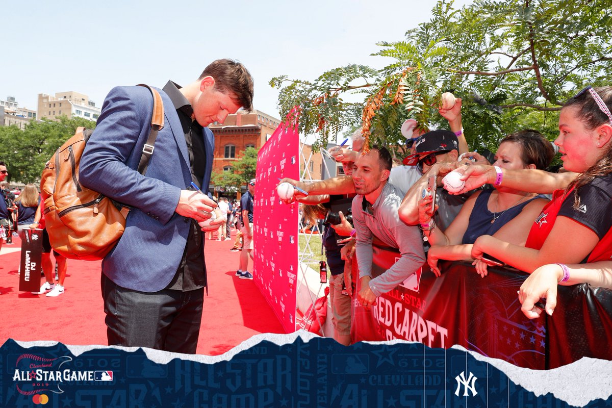Yankees's tweet photo. Our shining stars. 💫

#AllStarGame https://t.co/MQ48Hl4NrU