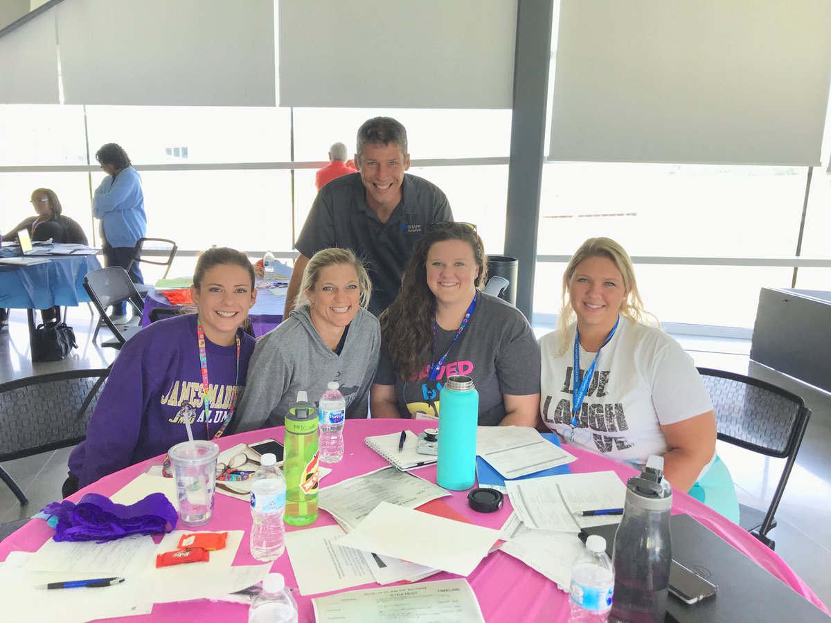 vahperd's tweet image. A great learning opportunity at the #ssldc ⁦⁦@lameadows14⁩ ⁦@Dr_SummerDavis⁩ @ms_mcmahonPE ⁦@cbrolltide⁩