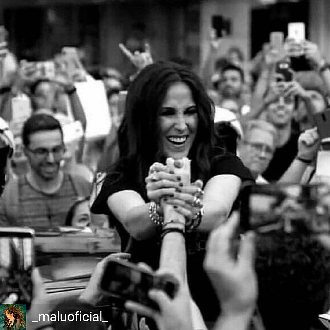 _mlsb_eterna's tweet photo. A ver,que se note dónde está "su gente"....va,va,va,va,va👏👏👏👏👏👏👏
#SeguimosContigoMalú https://t.co/HAQRac140K
