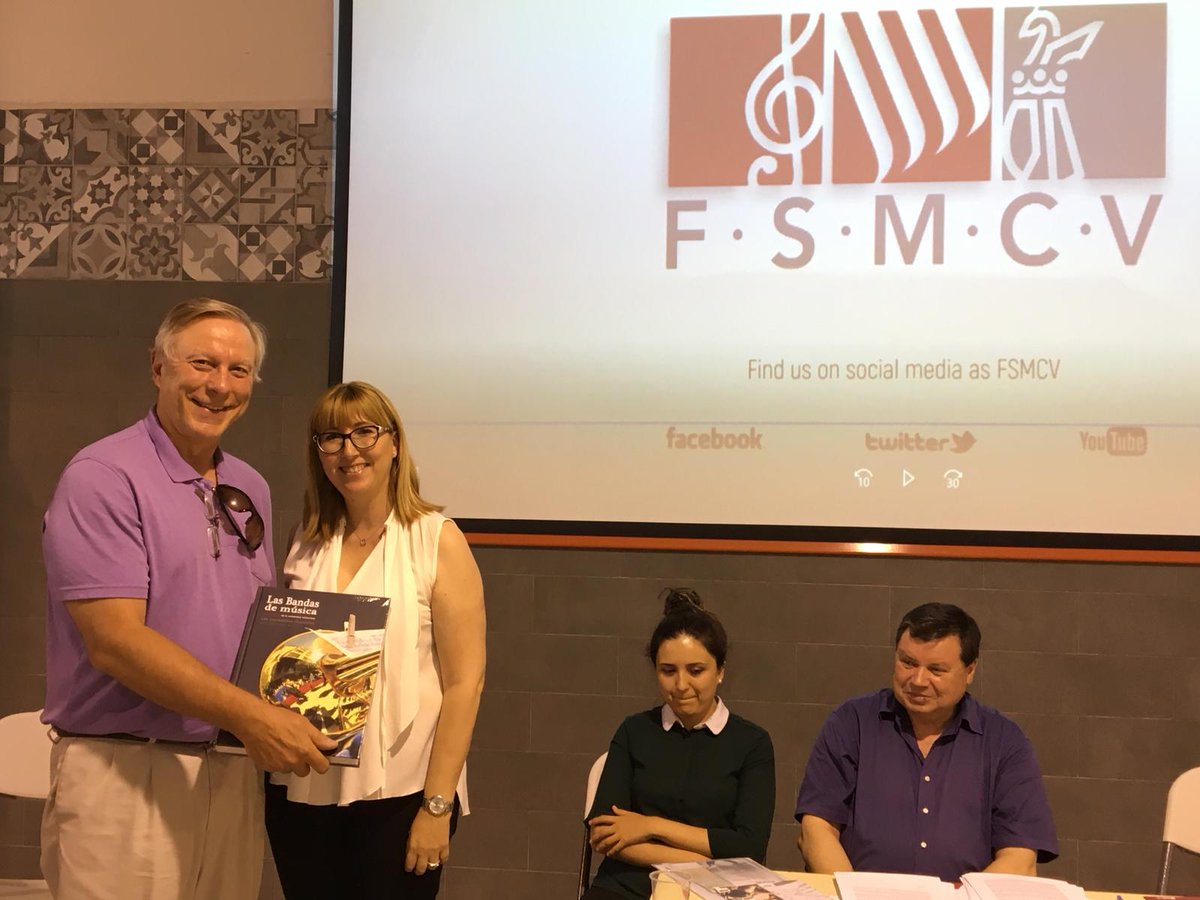 FSMCV's tweet photo. La Junta directiva de @WASBE1 y la FSMCV nos hemos reunido en el marco de la #WASBEconference que hoy ha comenzado en Buñol.
La reunión ha contado con la presencia de su actual presidente, Darío Sotelo, y de James Ripley, elegido para ocupar el cargo hasta 2021. https://t.co/ABw63RW3rD