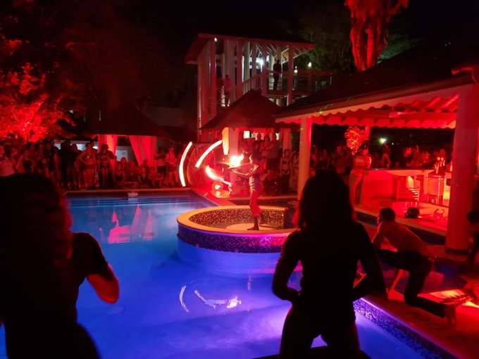 One week away!!! Can&rsquo;t wait to be naked on the beach at @HedonismJamaica with @YoungSwingersWk! This<a href="/tag/fuckgary"class="tags"><span>#fuckgary</span></a>