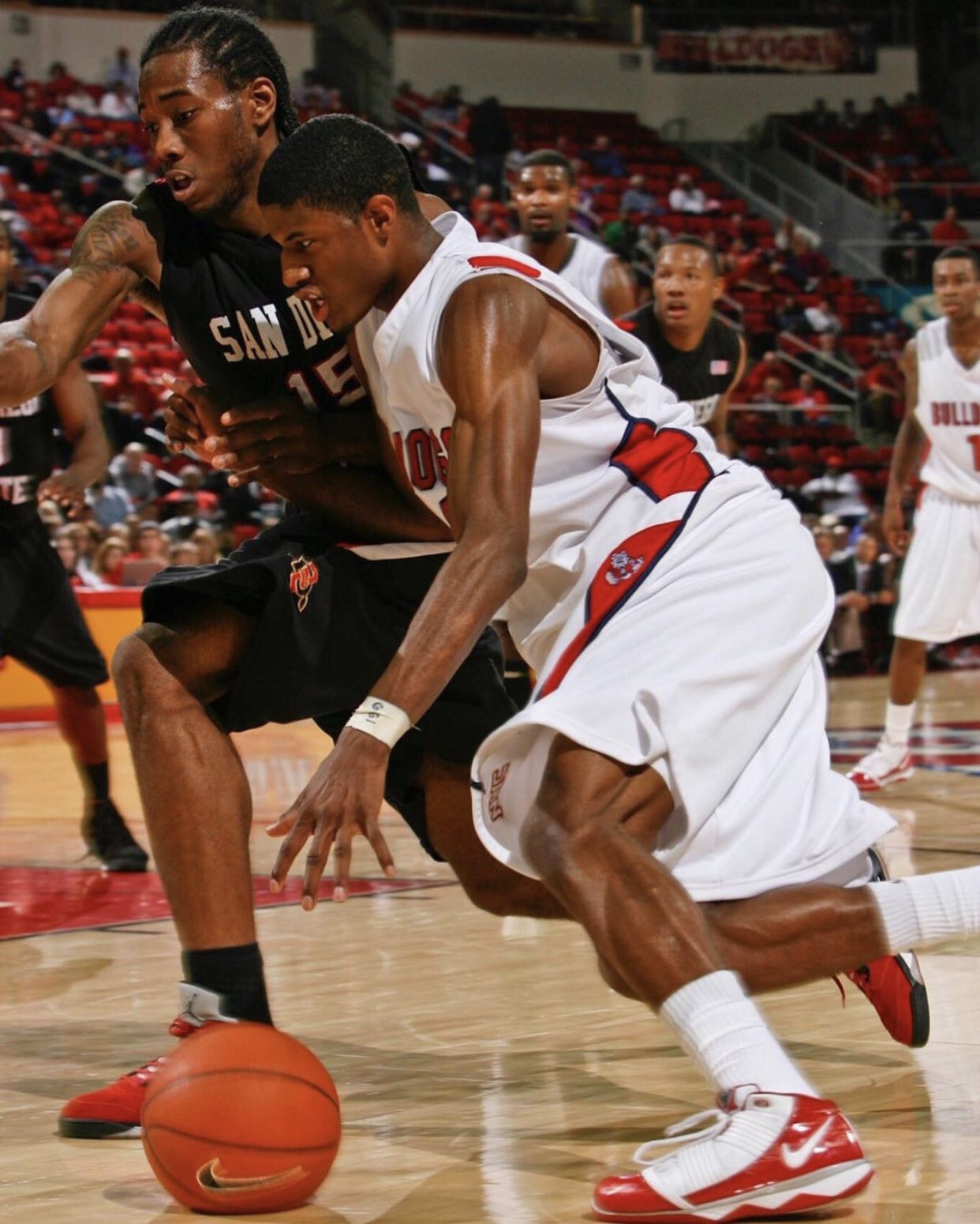 kawhi leonard wearing jordans