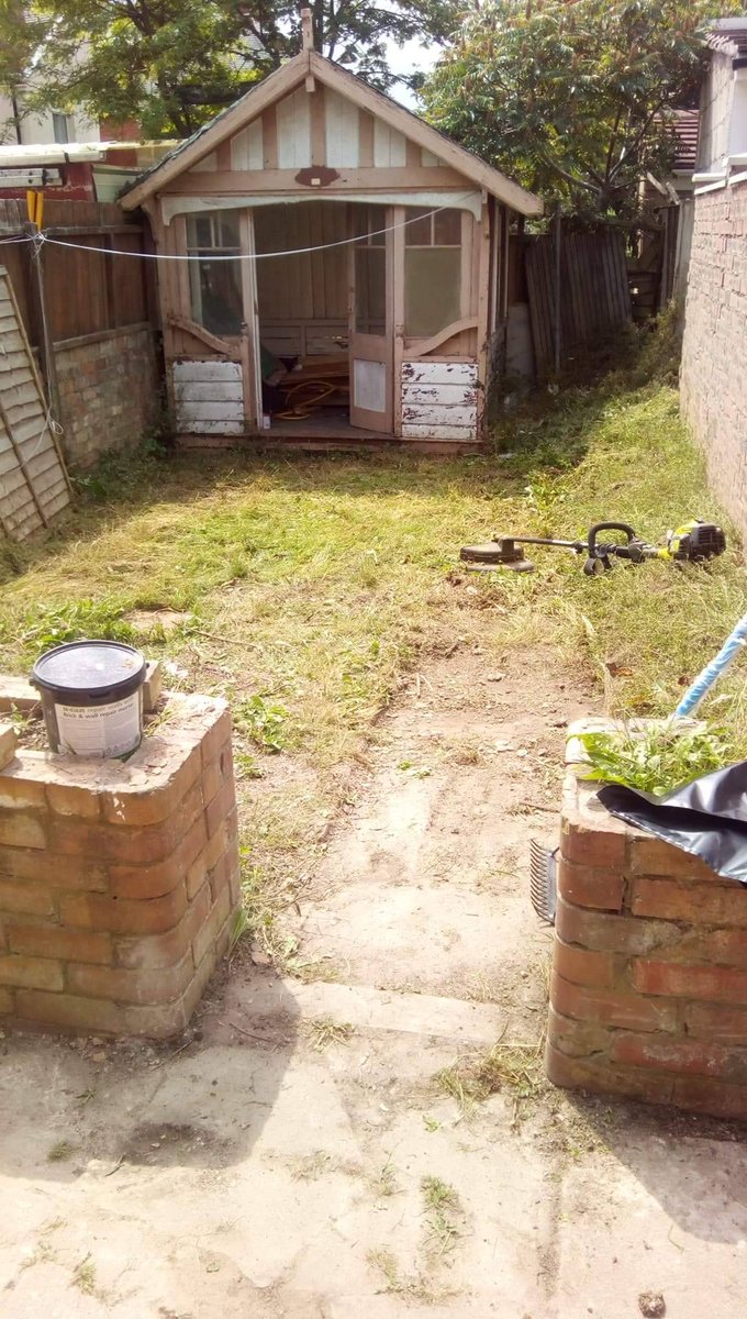 LetsDelightUK's tweet photo. We found a path buried in the garden under what we thought was just tatty lawn...or rather our handyman found it whilst working at our #SharedLivingProject in #Nuneaton.
#WarwickHour
#PartOfTheHousingSolution https://t.co/ACzEPObqW4
