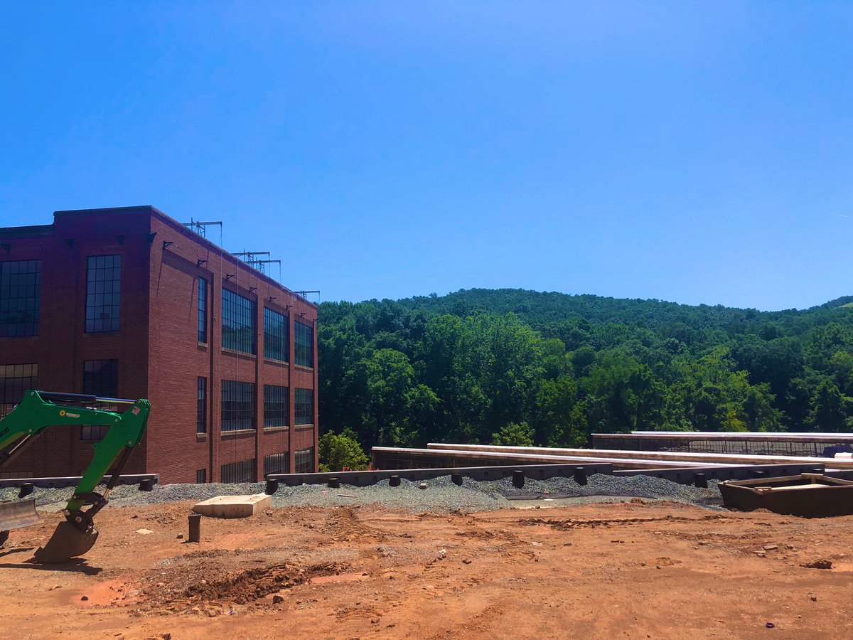 kschmidtmann1's tweet photo. Toured the Woolen Mills #Redevelopment site in #Charlottesville!  This industrial building made uniforms for soldiers in the 1860s and is now being transformed into an office and event space. This brings an old beautiful building into the modern world #Restoration #PECFellows https://t.co/AsUMtGdvRN