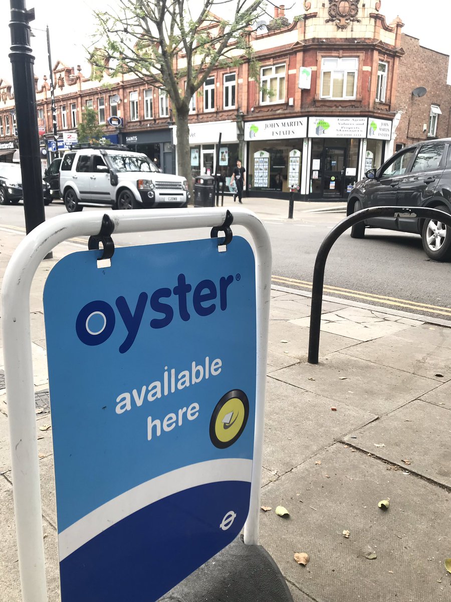ContactusEaling's tweet photo. @EalingHour @JJM_Ealing @costcutter @TheGBHighSt @chatnmeetcoffee @SeemaStk @stuntbutt @GeoffLangston @PeterPrickett @CBerridgeStudio @JBrianti @keyzee66 @iconiccreative @DebaereUk I wanted to be the first to tweet this photo update tonight. From @JJM_Ealing’s photo (on the left) during last #EalingHour, to this interesting development (on the right) tonight... #typopolice #available #Pitshanger #GBHighSt https://t.co/ZMx9QnqhY6