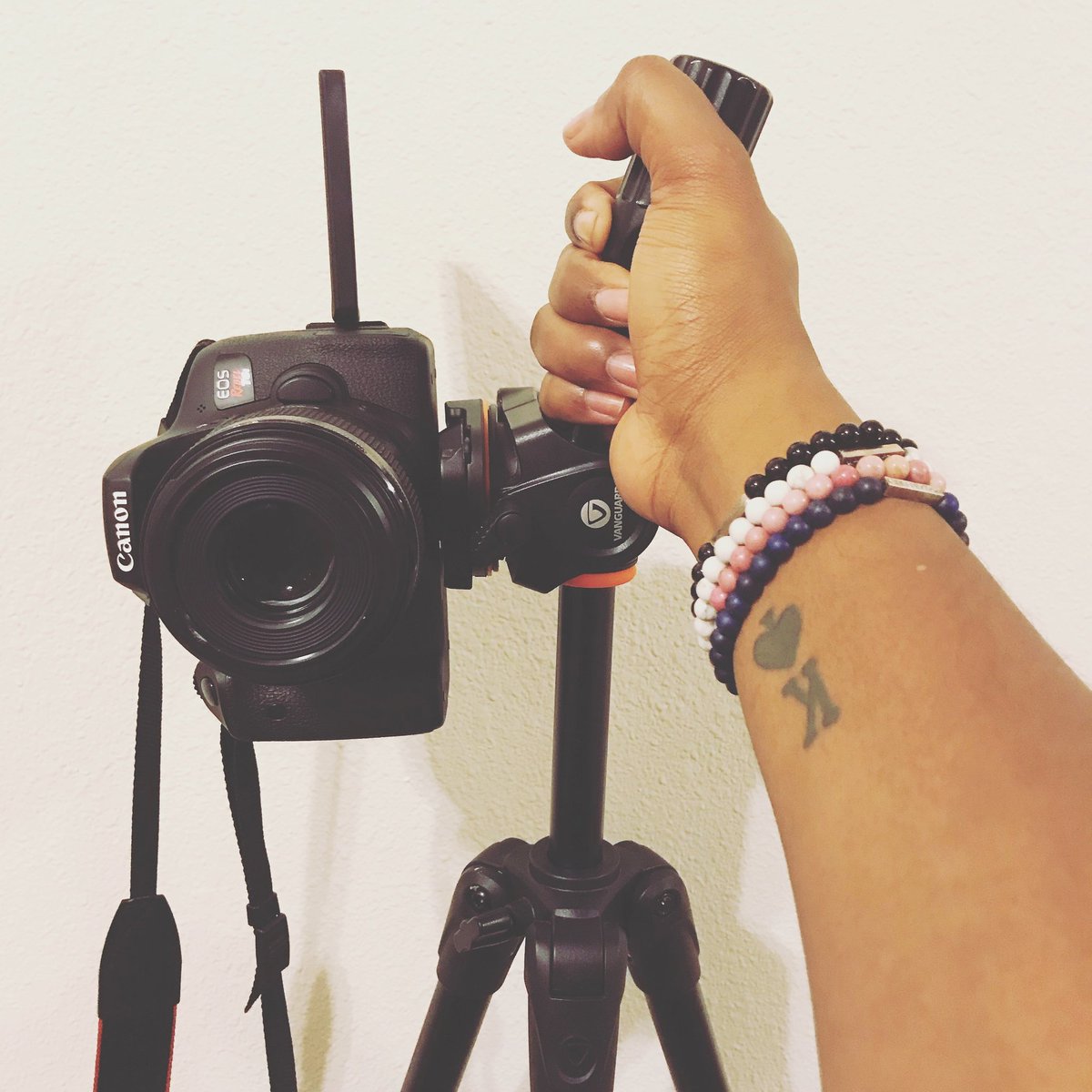 CelebDailyWord's tweet photo. "You can't depend on your eyes when your imagination is out of focus."
-Mark Twain
#SHYN3
#IMPERFEXTION #summer #summerseason #luxury #apparel #unisex #accessories #accessorize #instyle #dope #pride #strength #bedifferent #learn #life #mensbracelets #womensbracelets https://t.co/HOJuUhyRsL