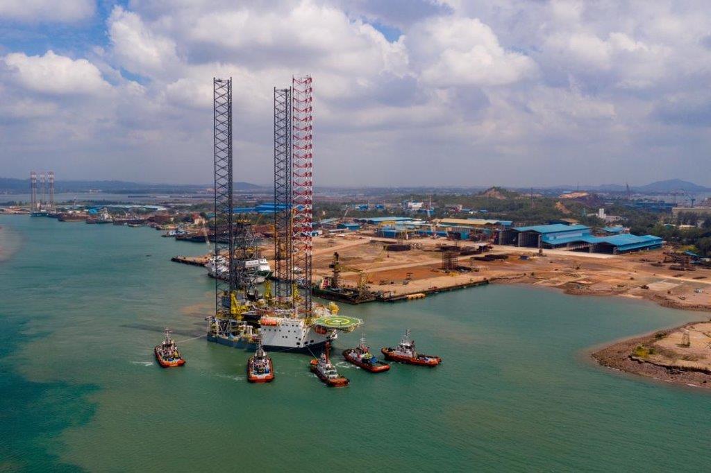 matdanglobal's tweet photo. Happy to have been a part of the successful #tow of the Noble Joe Knight from Batam to #Singapore after the recent purchase of this amazing unit. Congratulations #NobleCorp! #MWS #heavylift #riskmanagement #drilling https://t.co/UvCOiX2REm