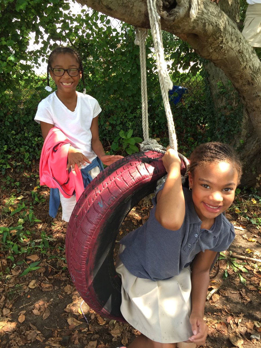 michele_morey's tweet image. Thank you @LongBranchEC for a great time in the community garden today! @greener_glc @MelanieLBPS Summer Camp goes green! 🥒🥬🥦🥝🌱