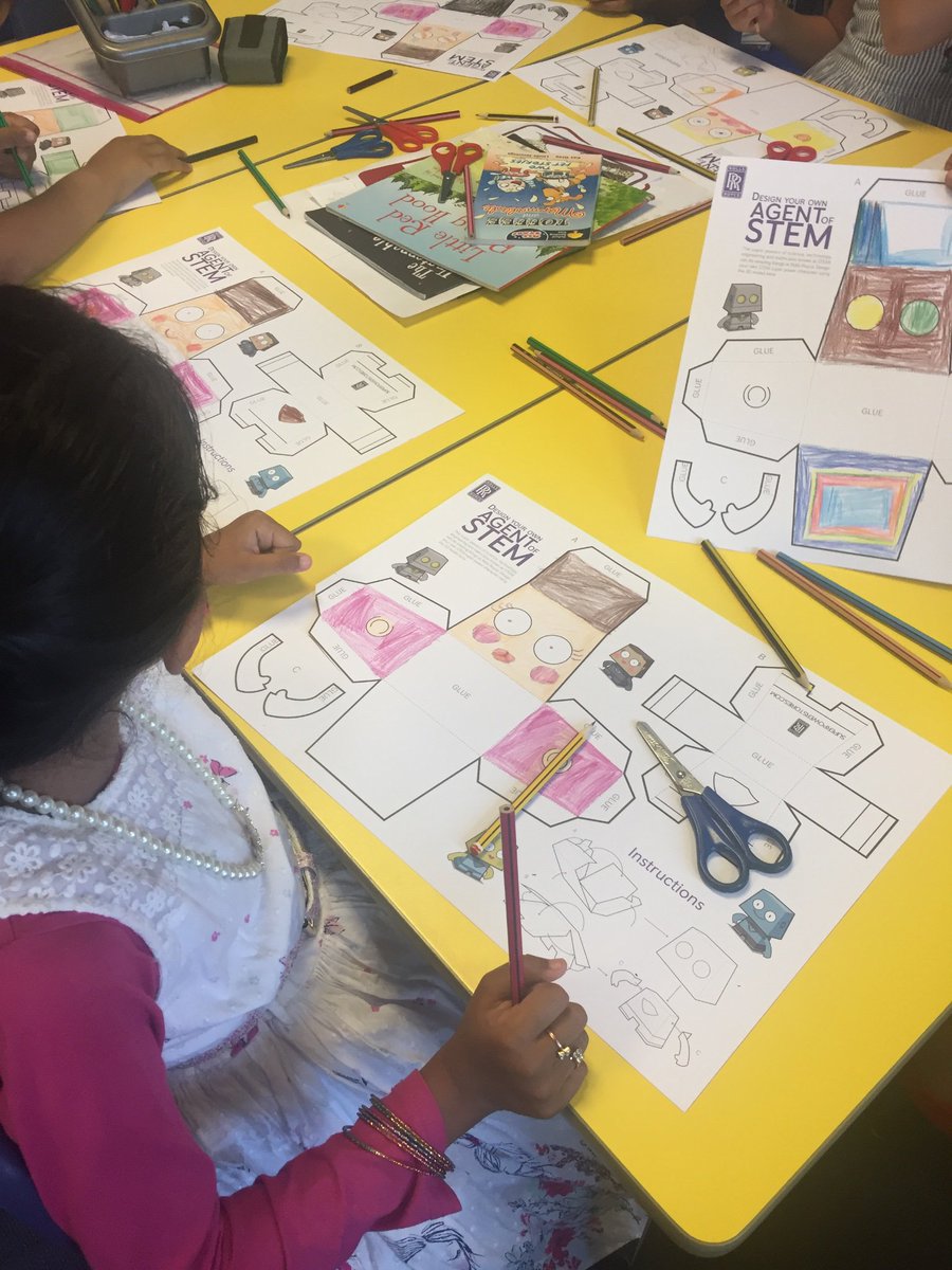 Rosehill_Inf's tweet photo. Year 2 loved making their #STEMBots Thank you @RollsRoyceUK #STEMeducation #engineering #STEM https://t.co/NMbn4tQM6O