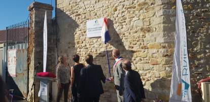 Prefet77's tweet photo. La #crèche intercommunale Jean-Jacques Barbaux a été inaugurée ce soir en présence de Cyrille Le Vély #SG77. Cette nouvelle structure installée à #Machault porte le nom de l'ancien président du @Departement77 décédé en 2018. https://t.co/eKDwgRHBFV
