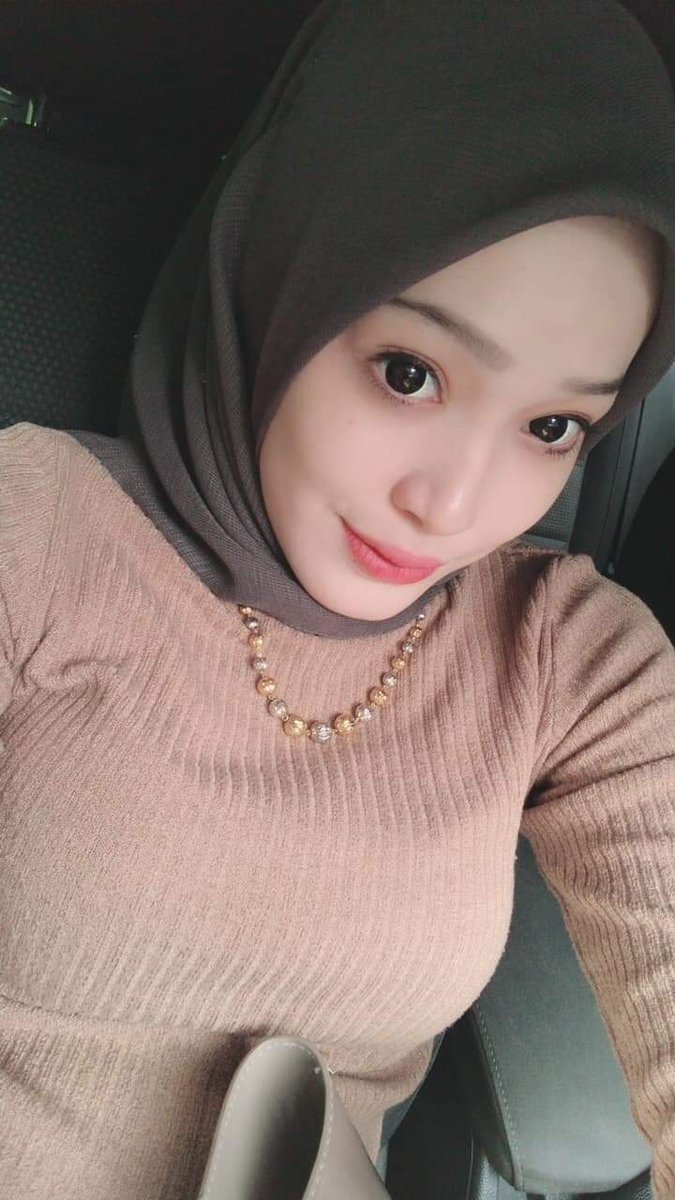 A list of @gurlhijabu0027s photographs and videos. - whotwi graphical