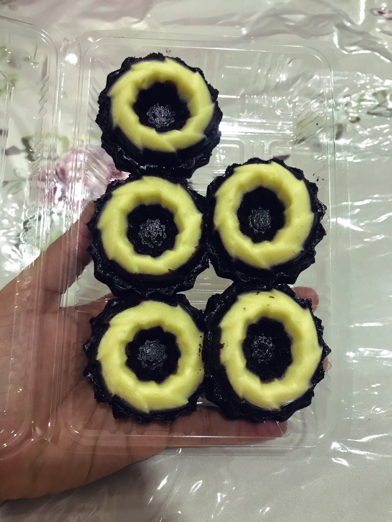 تويتر 𝕭𝖆𝖊𝖈𝖆𝖍 على تويتر Sebenarnya Beyblade Chocolate Cheese Ni Aku Jual Ada Chocolate Filling Lagi Kat Tengah Tu Rm7 Ada 8 Bijik Cod Area Kuala Terengganu Sahaja Ws 0196177483 Https T Co 8igoaagzgx