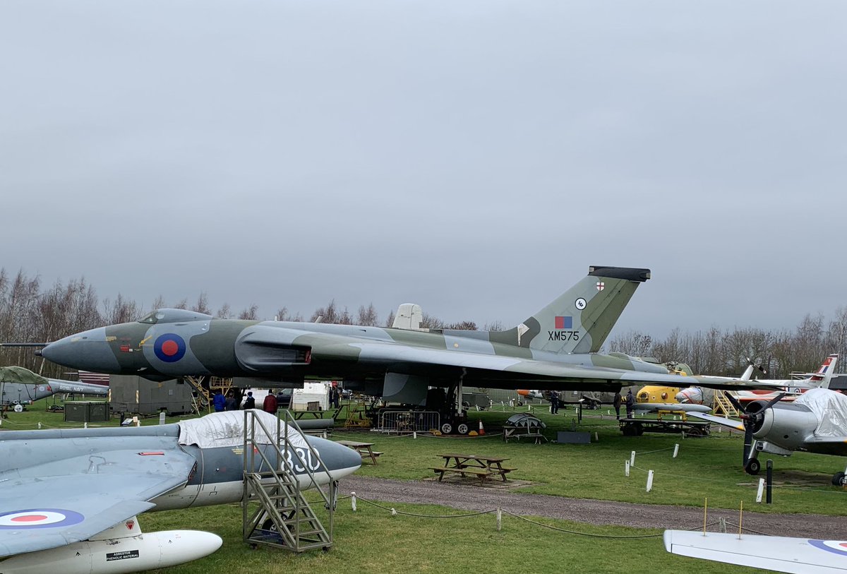 monkg57's tweet photo. Something a bit different probably for the older #avgeek the #Vulcanbomber #XM575 seen here at the #EastMidlandsAeropark amazing to see how cramped the cockpit was for the crews. https://t.co/KqVEVjdoqL