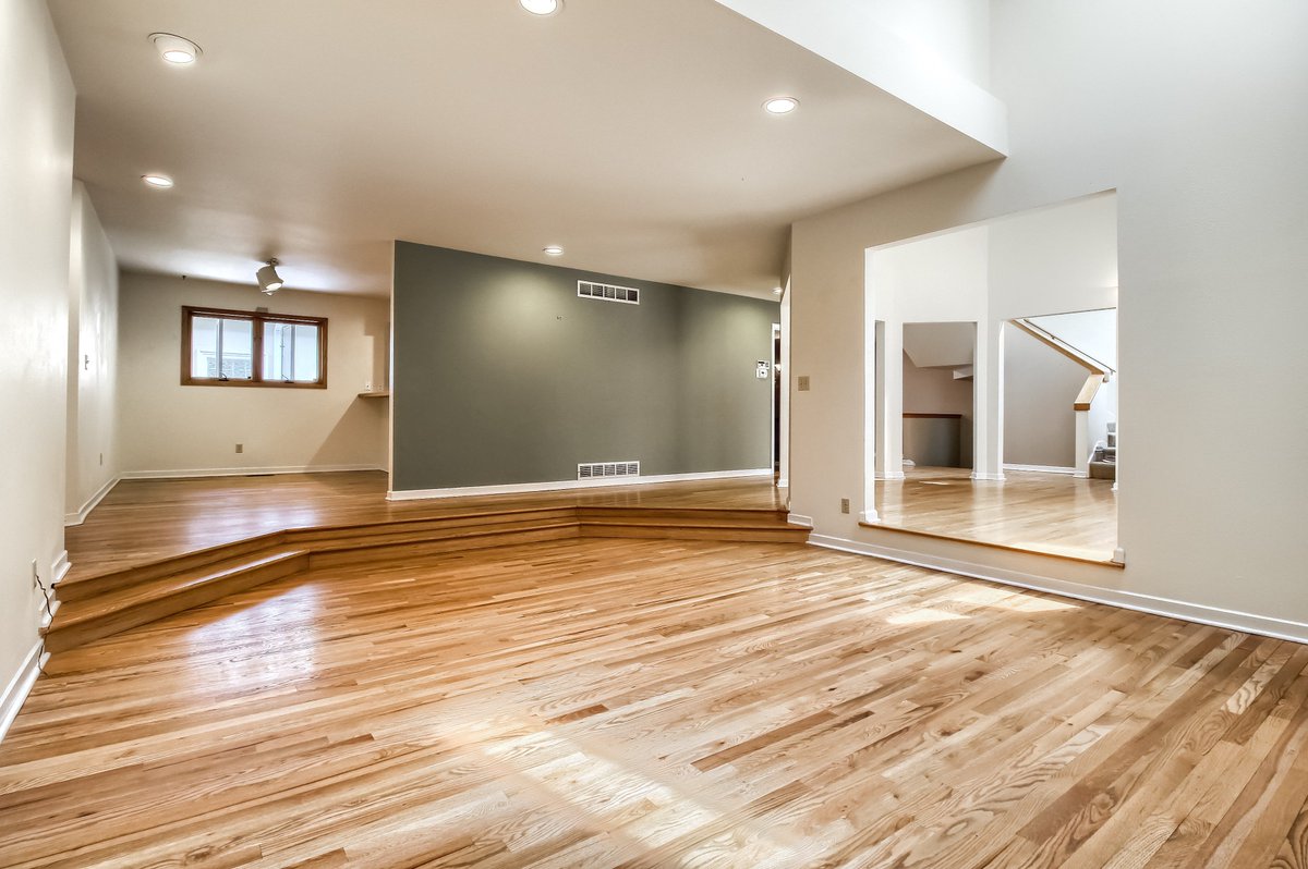 Walkthrough: Book real estate services instantly tweet media