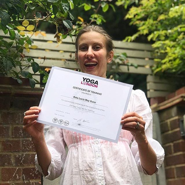 EastPromise's tweet image. ✨what a day!✨ My first 1:1 session teaching the lovely @cat_arwel_photographer - check her out for beautiful photography , followed by my regular class @s.l.t.c.c with all my lovely yogis tapping into their glorious, victorious Ujjayi breaths, becomi… ift.tt/2Jxu0jt